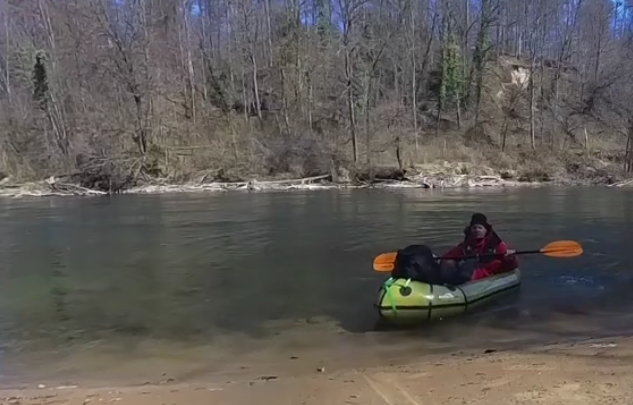 Mit dem Packraft auf der Reuss